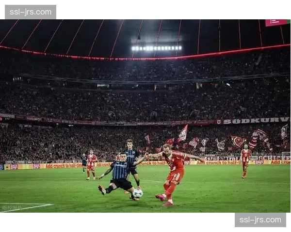 凯恩谈破莱万41球纪录：一切皆有可能，专注当下比赛