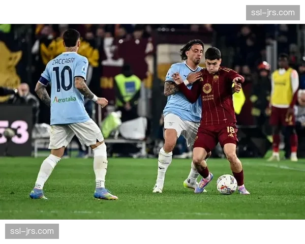 热那亚主场战平拉齐奥，双方门将均因开大脚直接发起转换进攻收获助攻