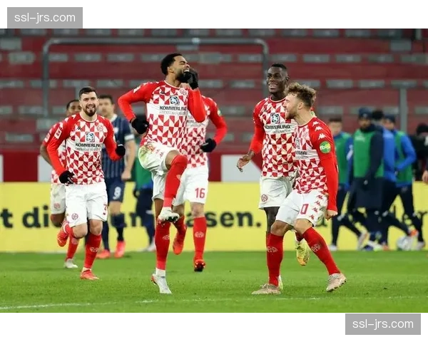 数据观察：本赛季德甲联赛场均进球数较上赛季有所上升