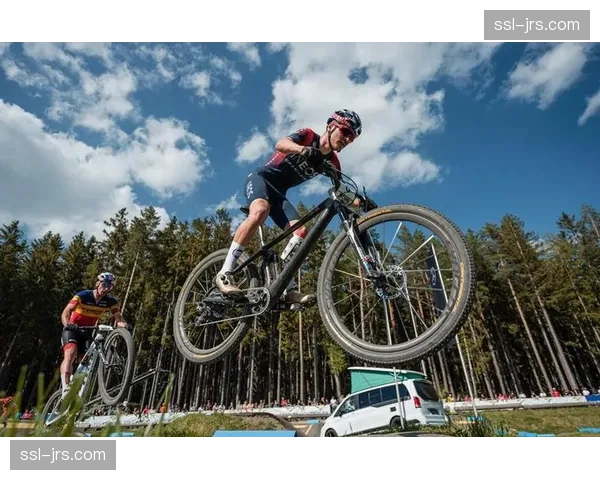 UCI山地车世界杯开普敦站前瞻：卫冕冠军皮德科克直言炎热天气是最大挑战